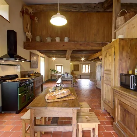 Holiday home De Charme Avec Spa, Sauna Et Jardin Pour 12 Personnes - Fr-1-496-54 *